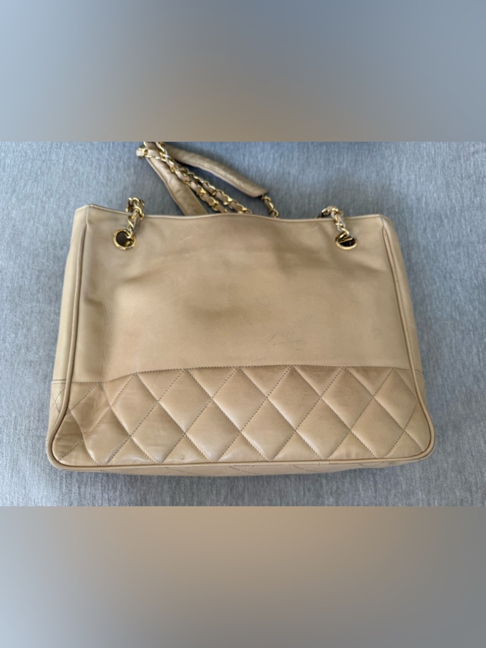 CHANEL Vintage Beige Quilted Leather Shoulder Bag with Gold Chain